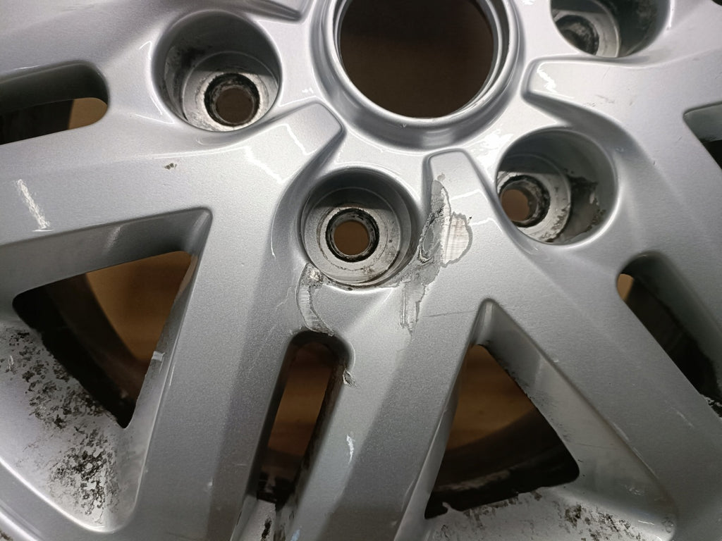 1x Alufelge 16 Zoll 6.5" 5x139.7 56ET Glanz Silber 52910-4H510 Hyundai Rim Wheel FEL6434576433lt