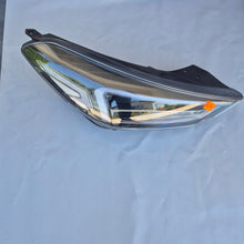 Laden Sie das Bild in den Galerie-Viewer, Frontscheinwerfer Hyundai Tucson D7921-21C20 LED Rechts Scheinwerfer Headlight SCH7703736966xa