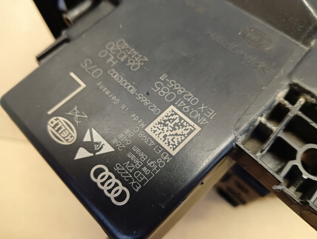 Frontscheinwerfer Audi A8 D5 4N0941085 Laser Ein Stück (Rechts oder Links)