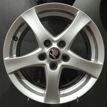 Laden Sie das Bild in den Galerie-Viewer, 4x Alufelge 16 Zoll 6.5" 5x112 42ET Glanz Silber Skoda Superb III Passat B7 FEL8224870397ky