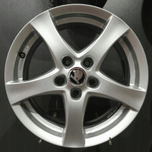 Laden Sie das Bild in den Galerie-Viewer, 4x Alufelge 16 Zoll 6.5" 5x112 42ET Glanz Silber Skoda Superb III Passat B7 FEL8224870397ky