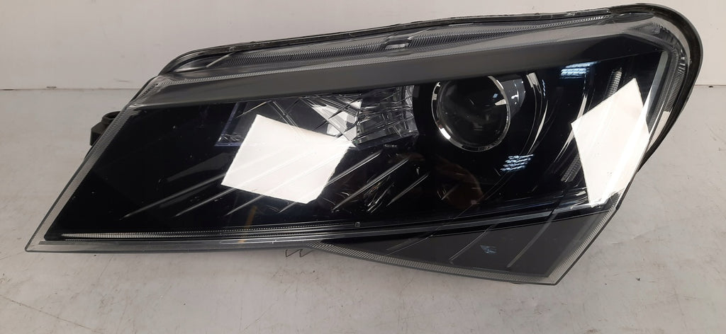 Frontscheinwerfer Skoda Superb III 3V1941017B Xenon Links Scheinwerfer Headlight