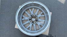 Laden Sie das Bild in den Galerie-Viewer, 1x Alufelge 17 Zoll 7.0" 5x120 6796205 BMW 1 F21 F20 Rim Wheel FEL8707275856yl