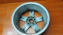 Load image into Gallery viewer, 1x Alufelge 17 Zoll 7.0" 5x114.3 45ET Glanz Silber Toyota Corolla Avensis FEL3668121926nj