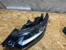 Laden Sie das Bild in den Galerie-Viewer, Frontscheinwerfer Mitsubishi Outlander III 8301C8-53 Rechts oder Links