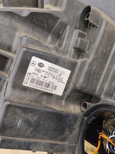 Laden Sie das Bild in den Galerie-Viewer, Frontscheinwerfer Mercedes-Benz Sprinter A9068202361 Links Headlight SCH5925267449xd
