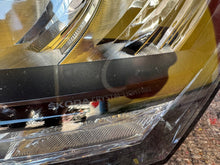 Laden Sie das Bild in den Galerie-Viewer, Frontscheinwerfer Skoda Fabia IV 6VB941015 LED Links Scheinwerfer Headlight SCH6506946621ho