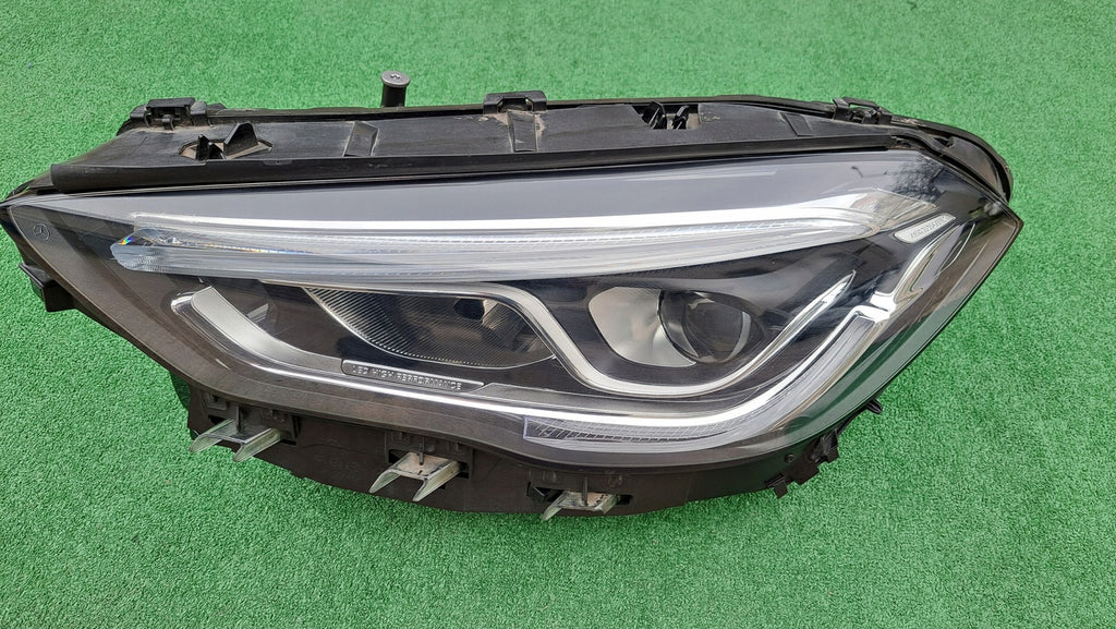 Frontscheinwerfer Mercedes-Benz W247 A2479066301KZ Links Scheinwerfer Headlight