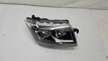 Load image into Gallery viewer, Frontscheinwerfer VW Crafter 7C1941006 Rechts Scheinwerfer Headlight SCH3954415702lp