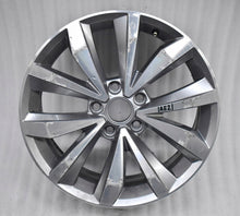 Load image into Gallery viewer, 1x Alufelge 17 Zoll 7.0&quot; 5x112 45ET 2GA601025P, 2GA601025K Mg Rim Wheel