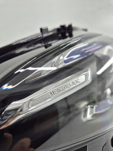 Laden Sie das Bild in den Galerie-Viewer, Frontscheinwerfer Mercedes-Benz Cla X118 C118 A1189068600 Rechts Headlight SCH9262407083qh