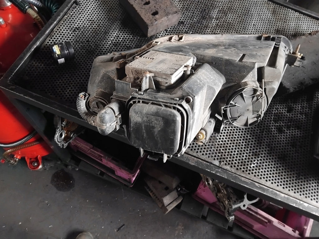 Frontscheinwerfer Audi A3 8P0941003K 8P0941004D Ein Stück (Rechts oder Links) SCH8742486945rw