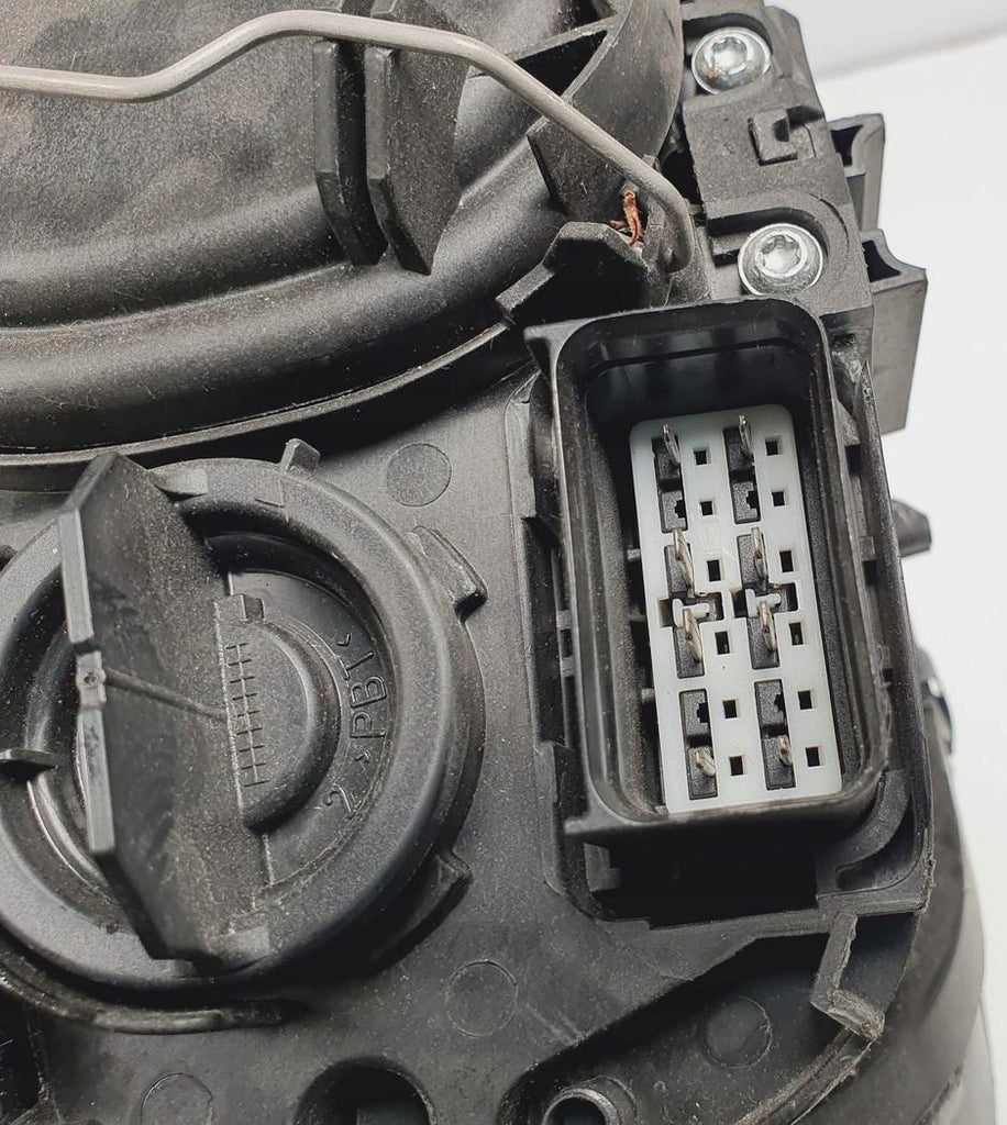 Frontscheinwerfer Volvo S40 30698885 Links Scheinwerfer Headlight SCH3778663222cb