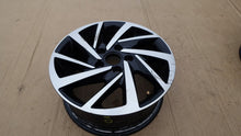 Laden Sie das Bild in den Galerie-Viewer, 1x Alufelge 16 Zoll 6.5" 5x112 46ET Glanz Schwarz 5G0601025EA VW Golf Rim Wheel FEL1722967711nt