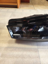 Laden Sie das Bild in den Galerie-Viewer, Frontscheinwerfer Skoda Fabia IV 6VB941015 Links Scheinwerfer Headlight SCH8182896832vq