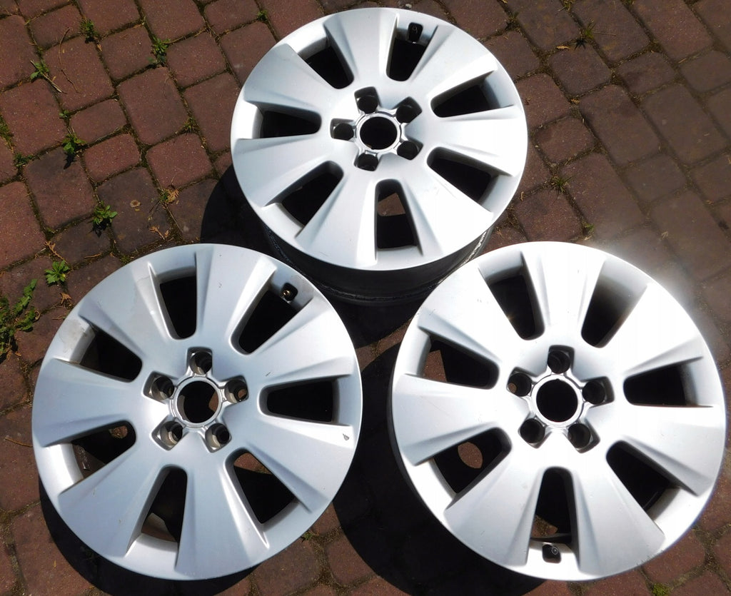 1x Alufelge 17 Zoll 7.5" 5x112 45ET Glanz Silber 8K0601025AM Audi A4 B8