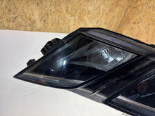 Laden Sie das Bild in den Galerie-Viewer, Frontscheinwerfer Skoda Octavia III 5E1941017E Rechts Scheinwerfer Headlight SCH7477290663wc