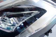 Laden Sie das Bild in den Galerie-Viewer, Frontscheinwerfer Mercedes-Benz Gla A1569067000 Rechts Scheinwerfer Headlight SCH5641893452vl