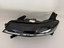 Laden Sie das Bild in den Galerie-Viewer, Frontscheinwerfer Renault Megane E-Tech 260606256R Links Scheinwerfer Headlight SCH4799441702wq
