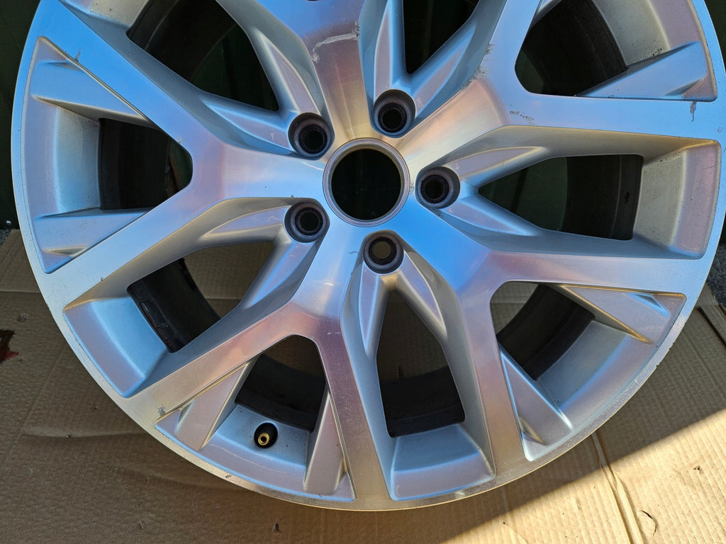 1x Alufelge 18 Zoll 8.0" 5x112 40ET 3AA601025AB VW Passat Alltrack Rim Wheel
