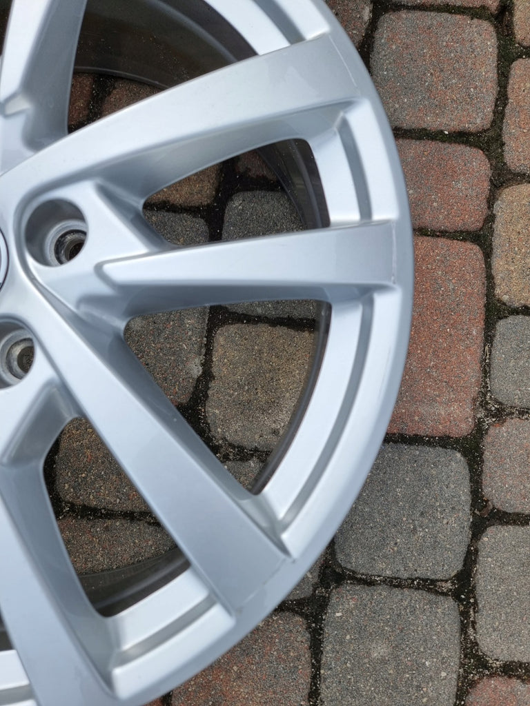 4x Alufelge 17 Zoll 7.5" 5x112 48ET Glanz Silber 8V0601025 Audi A3 Rim Wheel FEL9029830274fn