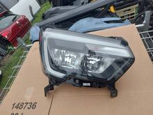 Laden Sie das Bild in den Galerie-Viewer, Frontscheinwerfer Renault Master 260105567R 0021113104366900804 LED Rechts SCH2340409135bh