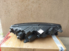 Load image into Gallery viewer, Frontscheinwerfer Skoda Octavia IV 5E4941015 Full LED Ein Satz Headlight SCH7167457678im