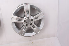 Laden Sie das Bild in den Galerie-Viewer, 1x Alufelge 18 Zoll 8.0&quot; 5x112 60ET Glanz Silber A1644015702 Mercedes-Benz