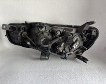 Laden Sie das Bild in den Galerie-Viewer, Frontscheinwerfer Mitsubishi Lancer VIII I 8301C3-38 Rechts Headlight SCH9031082373cw