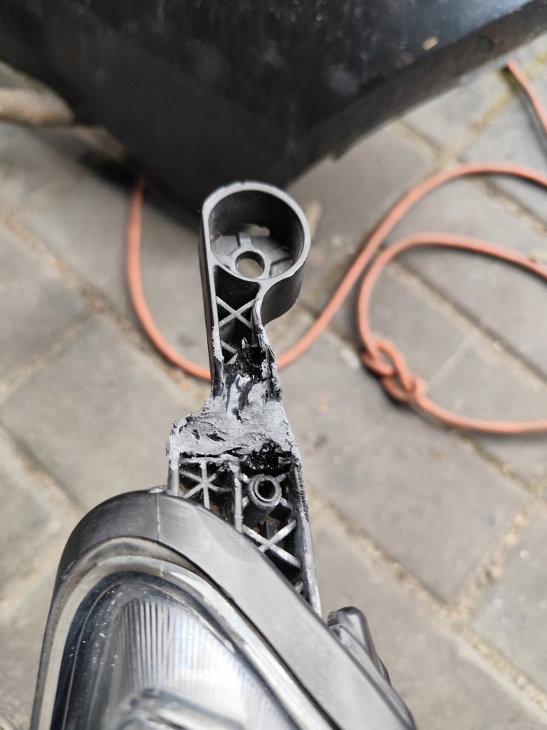 Frontscheinwerfer Opel Astra J 85122000 Rechts Scheinwerfer Headlight SCH6858525109ma