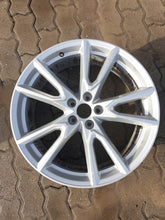 Load image into Gallery viewer, 1x Alufelge 20 Zoll 8.0&quot; 5x112 39ET Glanz Schwarz 80A071490C Audi Q5 Rim Wheel