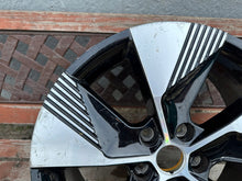 Load image into Gallery viewer, 1x Alufelge 18 Zoll 7.0" 5x114.3 34ET 403002015R Renault Megane E-Tech Rim Wheel FEL4253188184qc