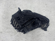 Laden Sie das Bild in den Galerie-Viewer, Frontscheinwerfer Audi Q3 83A941034 Full LED Rechts Scheinwerfer Headlight SCH8395446322vb