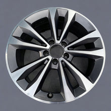 Laden Sie das Bild in den Galerie-Viewer, 1x Alufelge 18 Zoll 7.5&quot; 5x112 52ET A4474015300 Mercedes-Benz Rim Wheel