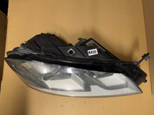 Laden Sie das Bild in den Galerie-Viewer, Frontscheinwerfer VW Passat B7 90005333 Rechts Scheinwerfer Headlight SCH6415926430jb