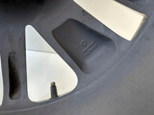 Laden Sie das Bild in den Galerie-Viewer, 1x Alufelge 17 Zoll 7.0&quot; 4x100 403006755 Renault Clio Iv Rim Wheel