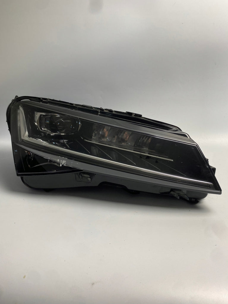 Frontscheinwerfer Skoda Superb III 3V1941016D LED Rechts Scheinwerfer Headlight