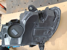 Laden Sie das Bild in den Galerie-Viewer, Frontscheinwerfer Mercedes-Benz W206 A2069062204 LED Rechts Headlight SCH2934687466hm