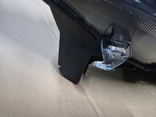 Laden Sie das Bild in den Galerie-Viewer, Frontscheinwerfer Toyota Proace 9852414745 Rechts Scheinwerfer Headlight SCH3054858153ov