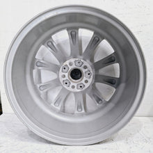 Laden Sie das Bild in den Galerie-Viewer, 4x Alufelge 18 Zoll 8.0" 5x112 35ET Glanz Silber 6867338 BMW Rim Wheel FEL1963199090up