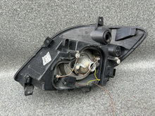 Load image into Gallery viewer, Frontscheinwerfer Mercedes-Benz Sprinter A9068201061 Rechts Headlight SCH9023012954kt