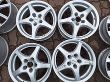 Laden Sie das Bild in den Galerie-Viewer, 4x Alufelge 16 Zoll 6.5" 5x114.3 33ET Silber Hyundai I W Z Corolla Avensis FEL4367013181cv