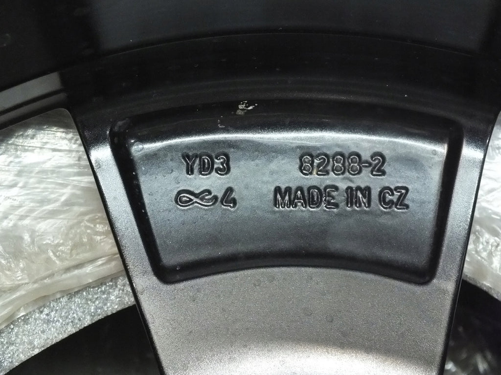 1x Alufelge 17 Zoll 6.5" 5x112 38ET Glanz Schwarz 565601025 Skoda Rim Wheel