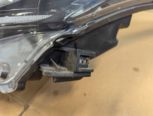 Laden Sie das Bild in den Galerie-Viewer, Frontscheinwerfer Toyota C-Hr 81150F4170 Links Scheinwerfer Headlight SCH4326840019qg