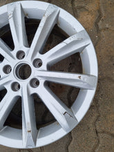 Load image into Gallery viewer, 1x Alufelge 17 Zoll 6.5&quot; 5x112 41ET 3G0601025C VW Passat Rim Wheel