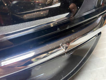 Laden Sie das Bild in den Galerie-Viewer, Frontscheinwerfer VW Tiguan Allspace 5NN941081C Full LED Links Headlight SCH4491868568qy