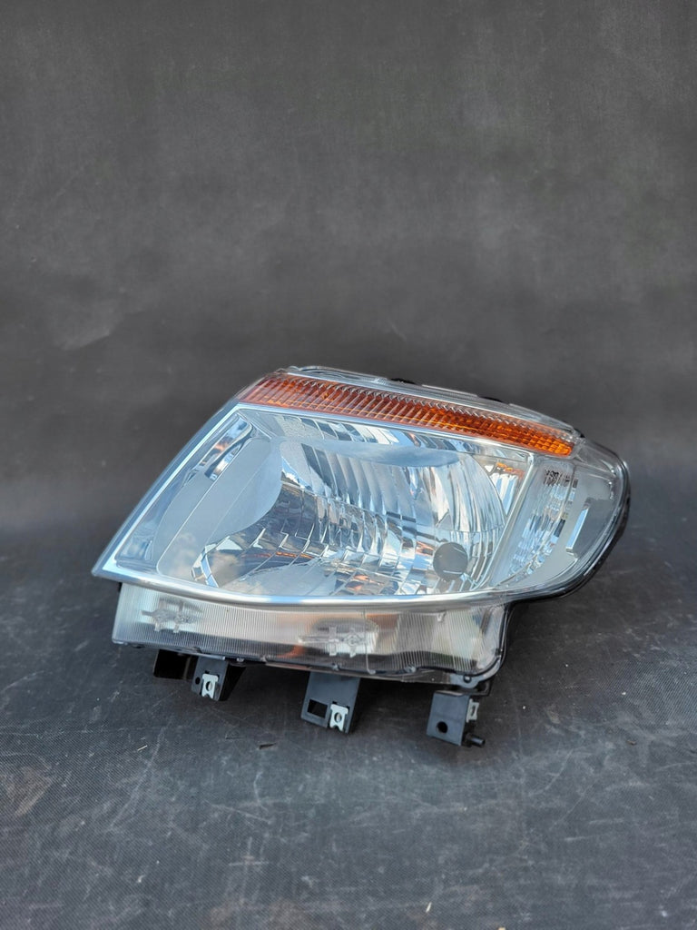 Frontscheinwerfer Ford Ranger AB39-13W030-FF Links Scheinwerfer Headlight