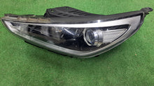 Laden Sie das Bild in den Galerie-Viewer, Frontscheinwerfer Hyundai I30 III 92101-G4XXX Links Scheinwerfer Headlight SCH9188289277ut