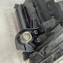 Laden Sie das Bild in den Galerie-Viewer, Frontscheinwerfer Mercedes-Benz W204 A2048204339 Links Scheinwerfer Headlight SCH4280664081zi