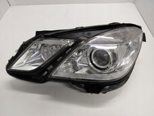 Laden Sie das Bild in den Galerie-Viewer, Frontscheinwerfer Mercedes-Benz W212 A2128205761 Xenon Links Headlight SCH8057117573id